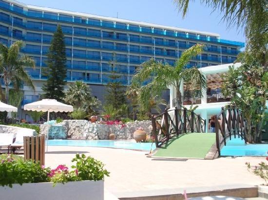 Calypso Palace Resort